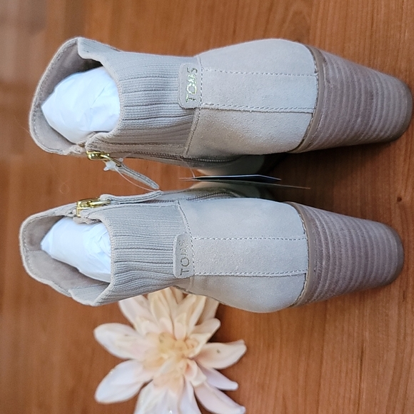 TOMS Natural Suede Bootie - Picture 11 of 11